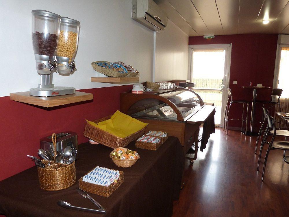 Sejours & Affaires Aix-En-Provence Mirabeau Aparthotel Bagian luar foto