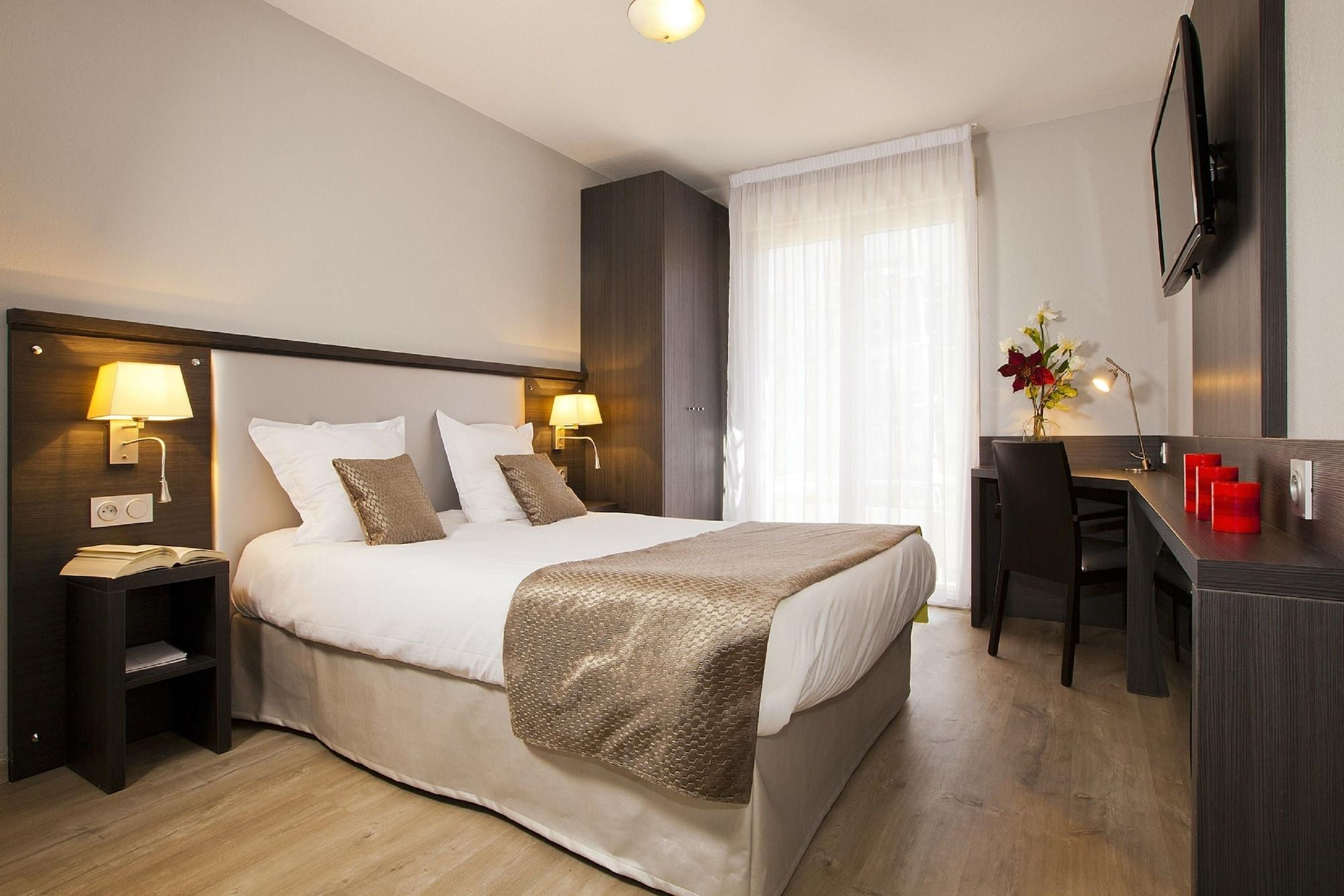 Sejours & Affaires Aix-En-Provence Mirabeau Aparthotel Bagian luar foto